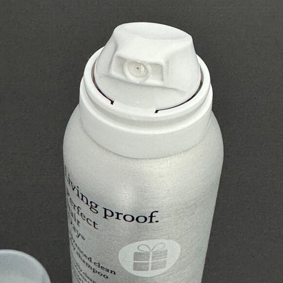 Living Proof Perfect Hair Day Advance Clean Dry Shampoo - Picture 10 of 12